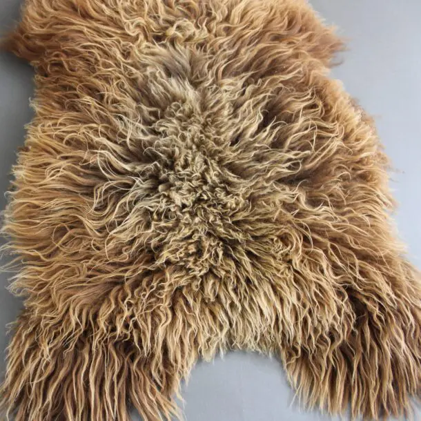 Natural Curly Rusty Icelandic Sheepskin Rug LRG