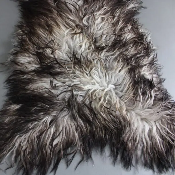 Natural Curly Grey Icelandic Sheepskin Rug Medium