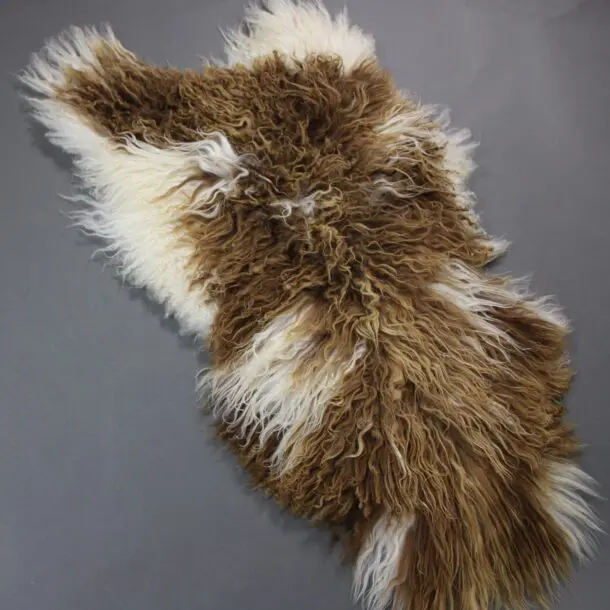 Natural Curly Mixed Sheepskin Rug MED23