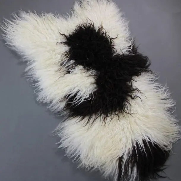 Natural Curly Mixed Sheepskin Rug MED24