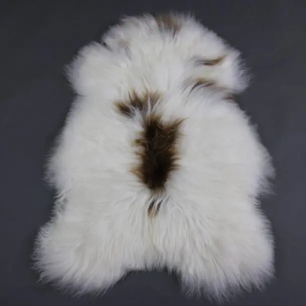 Natural Icelandic Sheepskin Rug ISM390