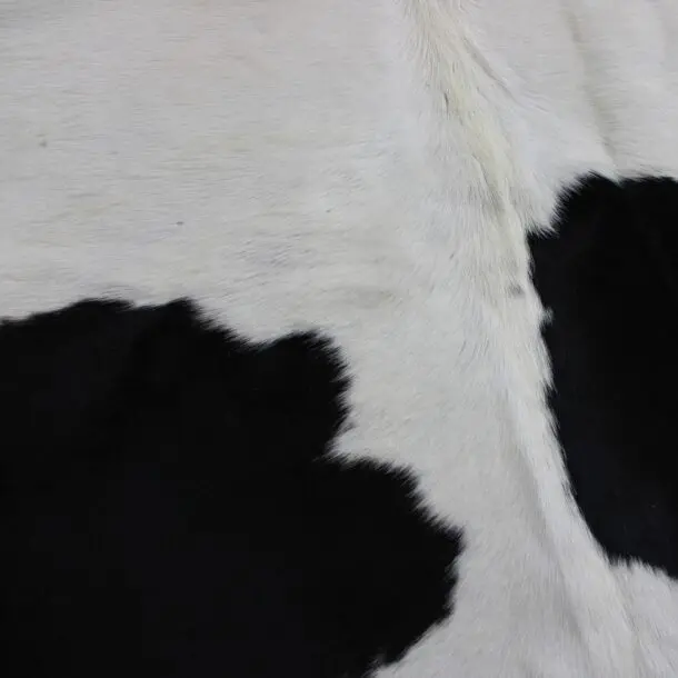 Cowhide Rug Black and White C00988