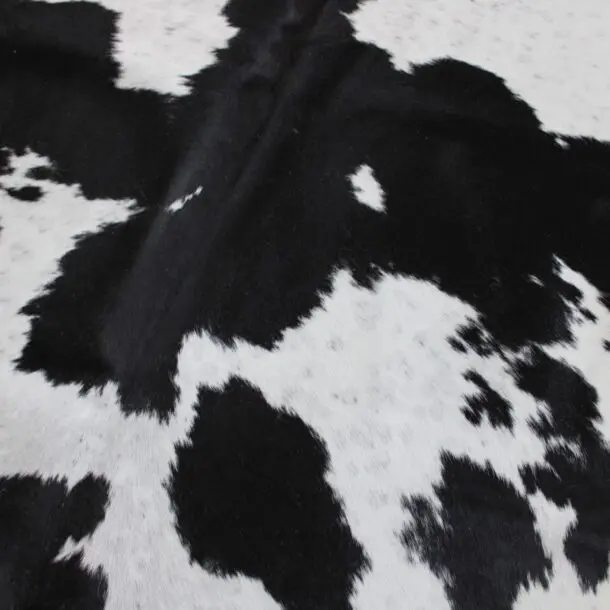 Cowhide Rug Black and White C01010