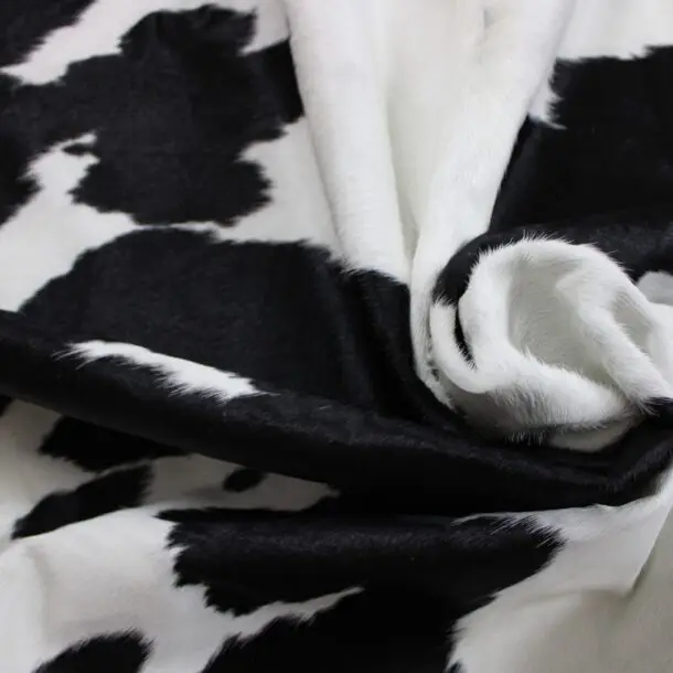 Cowhide Rug Black and White C01013