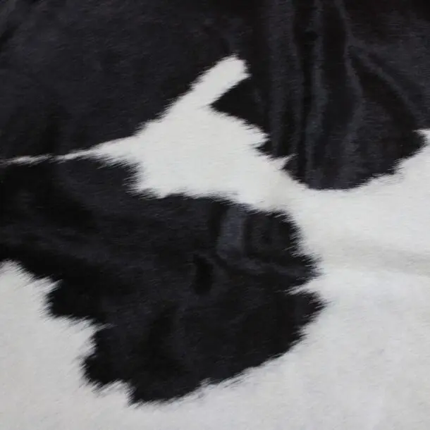 Cowhide Rug Black and White C01017