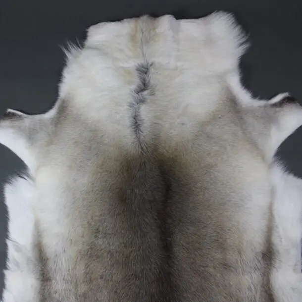Reindeer Hide Rug R1143