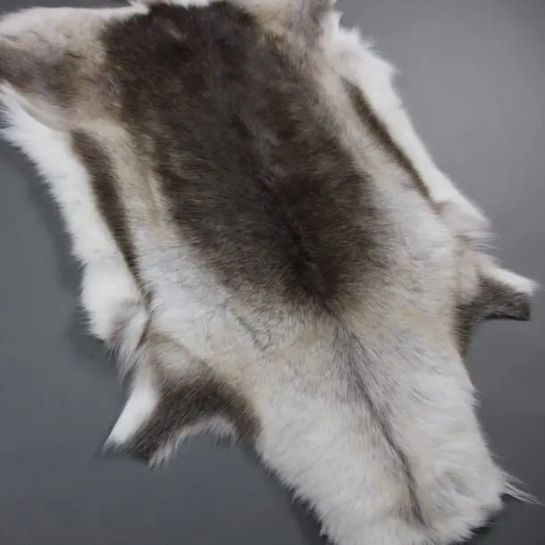 Reindeer Hide Rug R1153