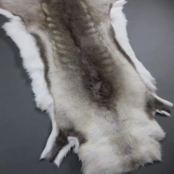 Reindeer Hide Rug R1154