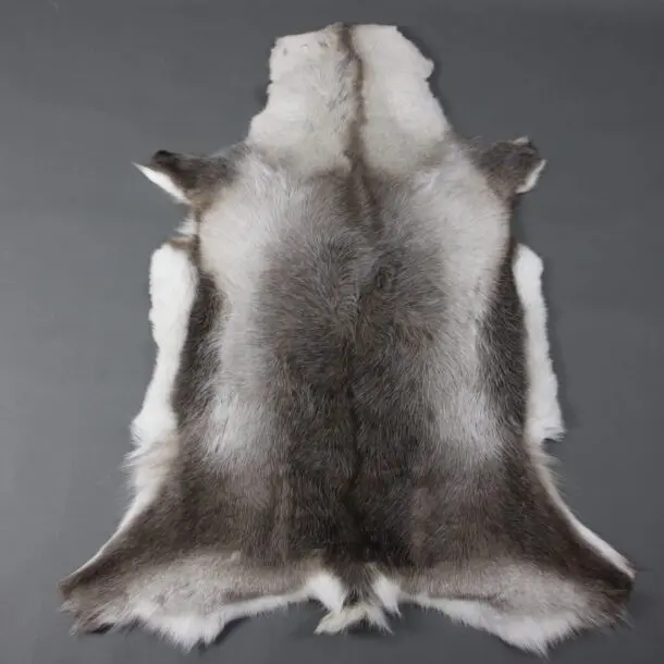 Reindeer Hide Rug R1158