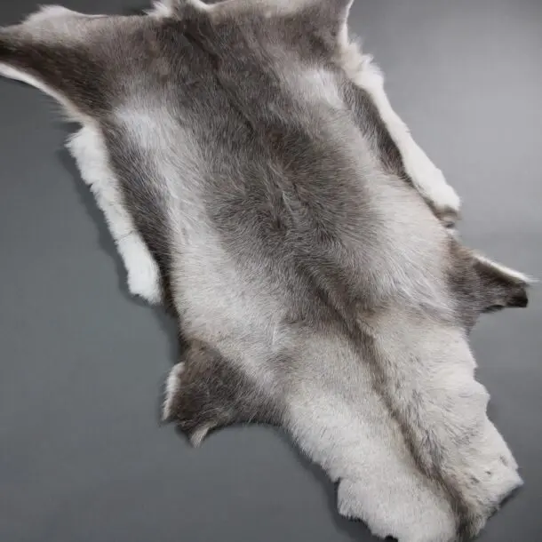 Reindeer Hide Rug R1158