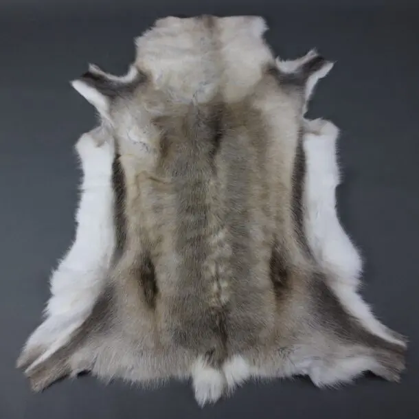 Reindeer Hide Rug R1163