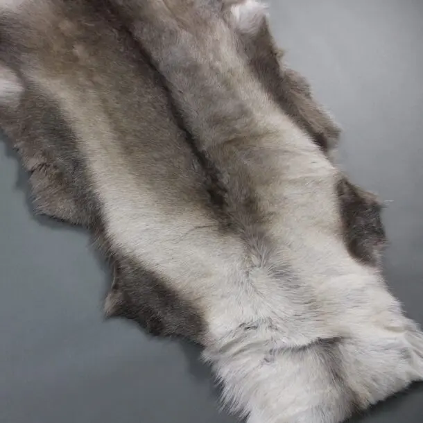 Reindeer Hide Rug R1170