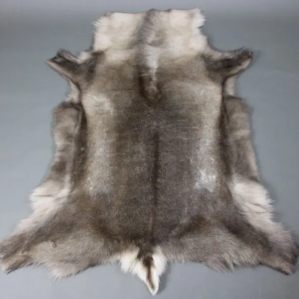 Reindeer Hide Rug R1208