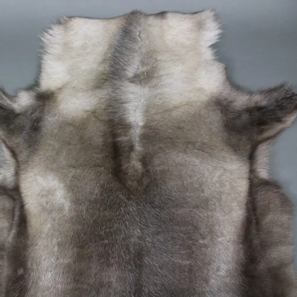 Reindeer Hide Rug R1208