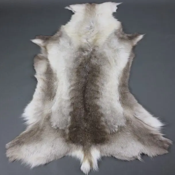Reindeer Hide Rug R1216