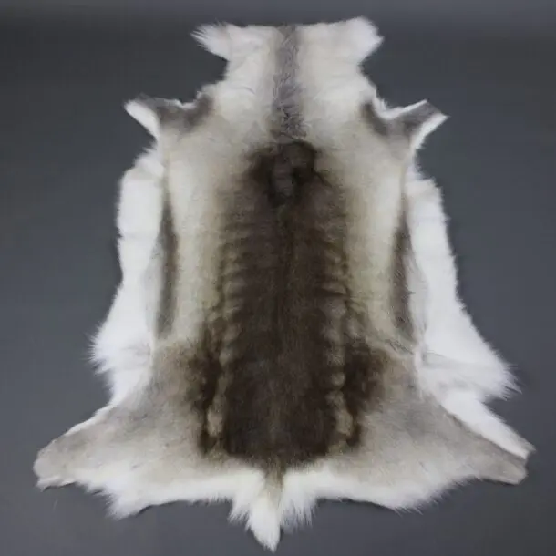 Reindeer Hide Rug R1217