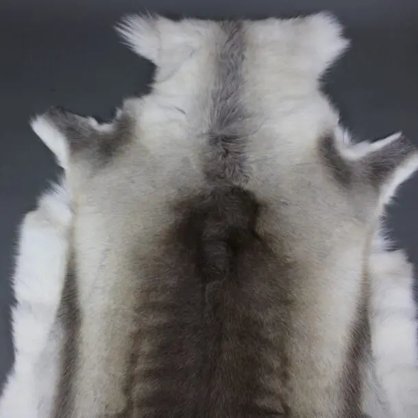 Reindeer Hide Rug R1217