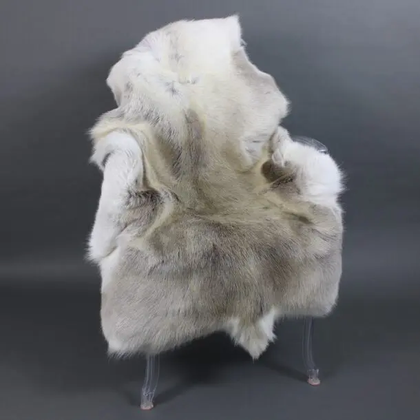 Reindeer Hide Rug R1218