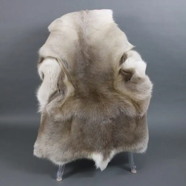 Reindeer Hide Rug R1219
