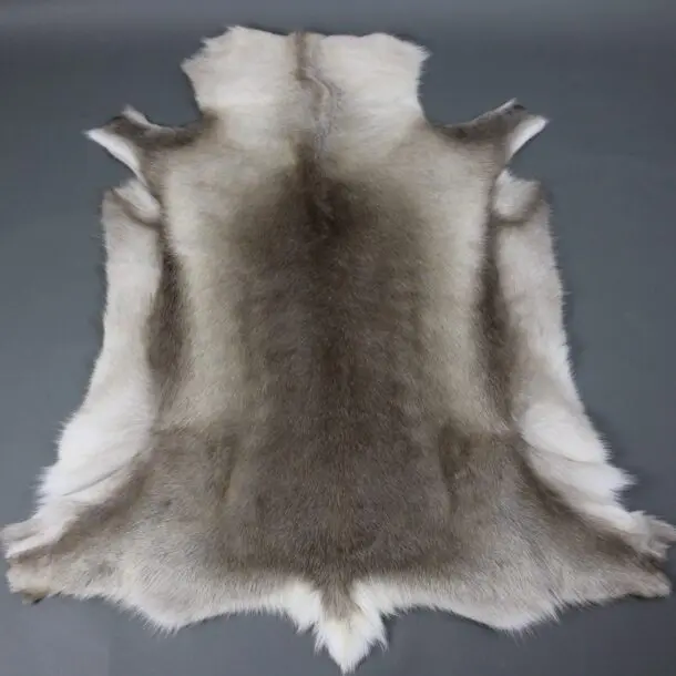 Reindeer Hide Rug R1219