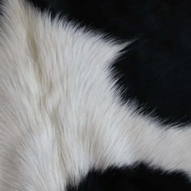 Cowhide Rug Black and White C01078