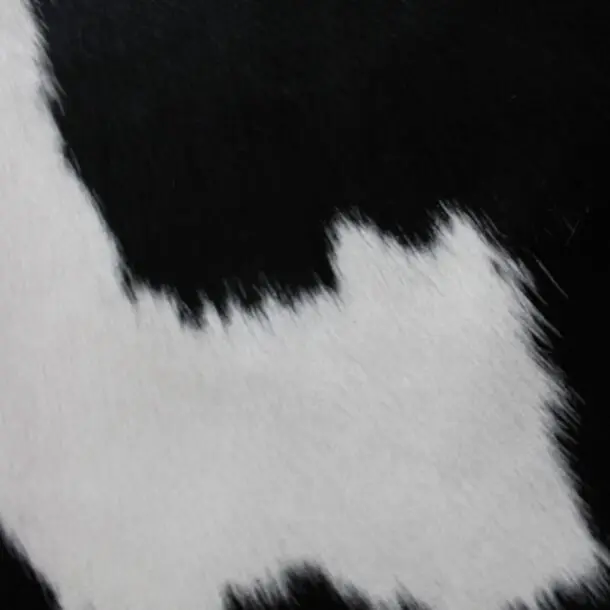 Cowhide Rug Black and White C01079