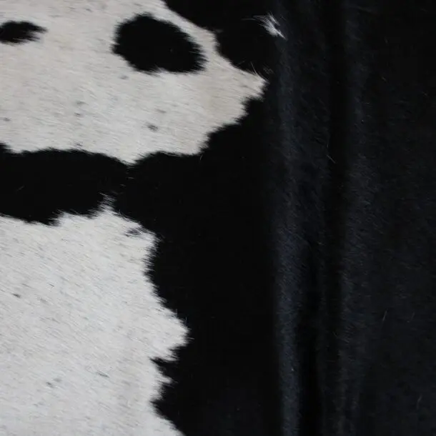 Cowhide Rug Black and White C01094