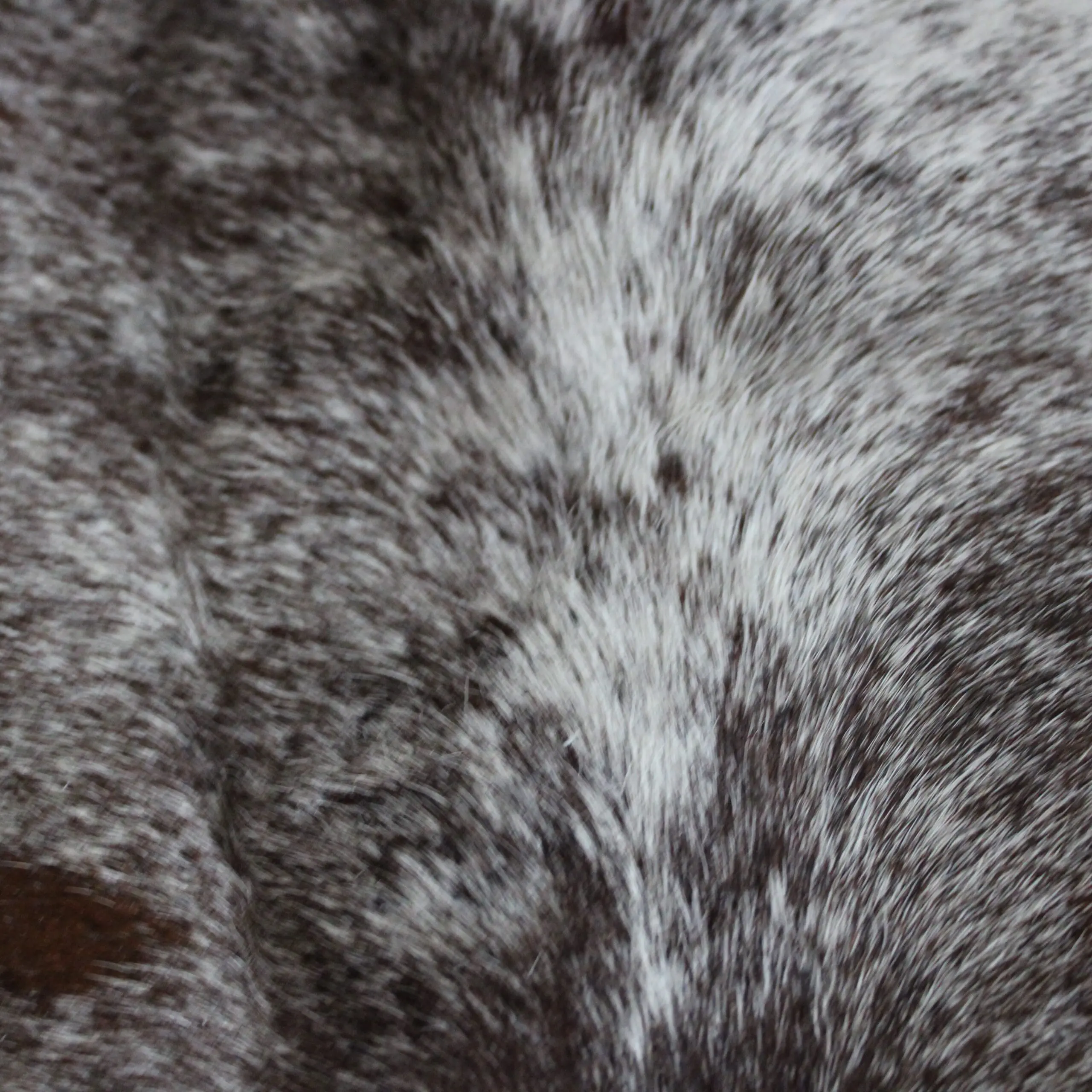 Cowhide Rug Speckled C01060