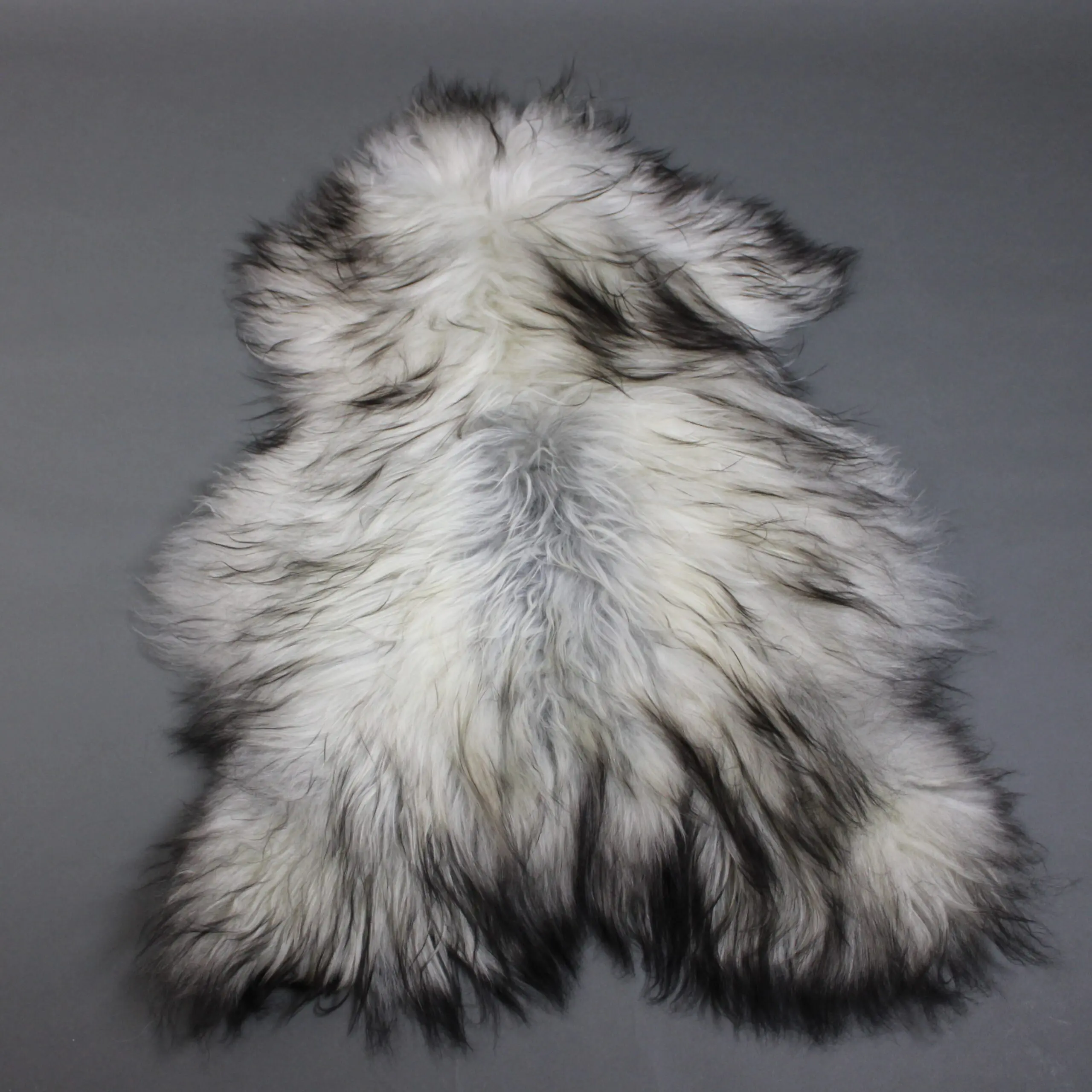 Natural Grey Icelandic Sheepskin Rug ING394