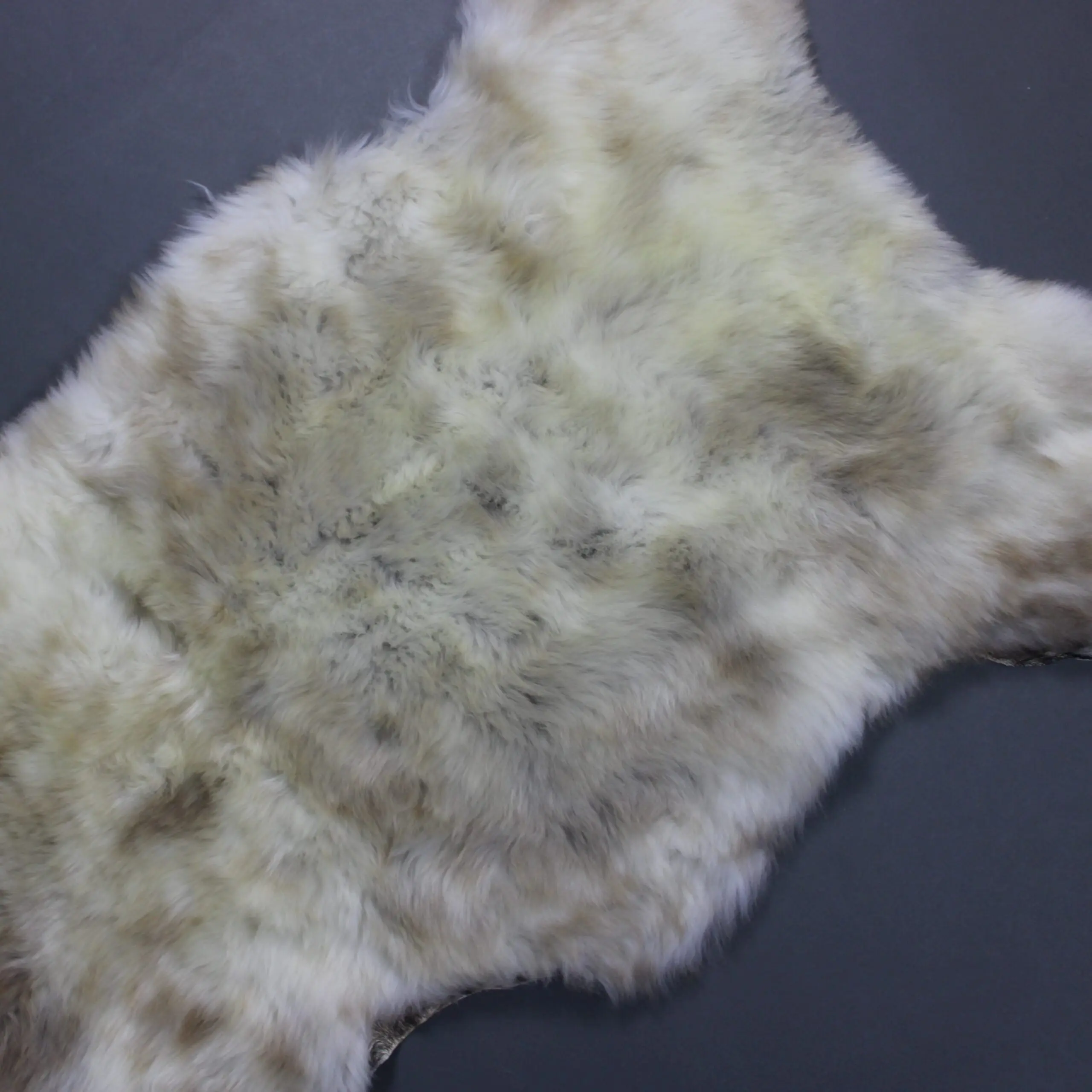 Rare Breed Sheepskin Rug RBM-99