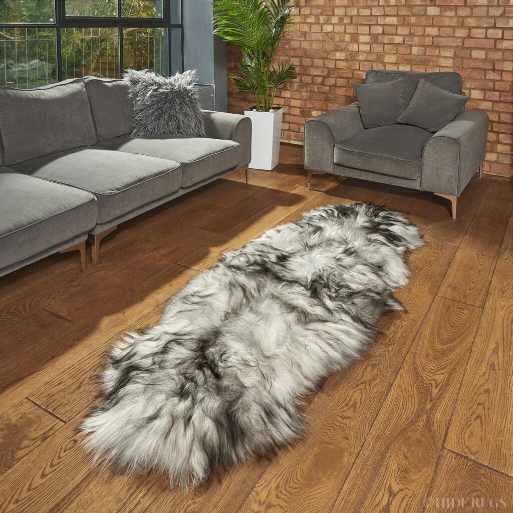 Icelandic Sheepskin Rug Double Natural Grey (Lighter Shades) - Hide Rugs