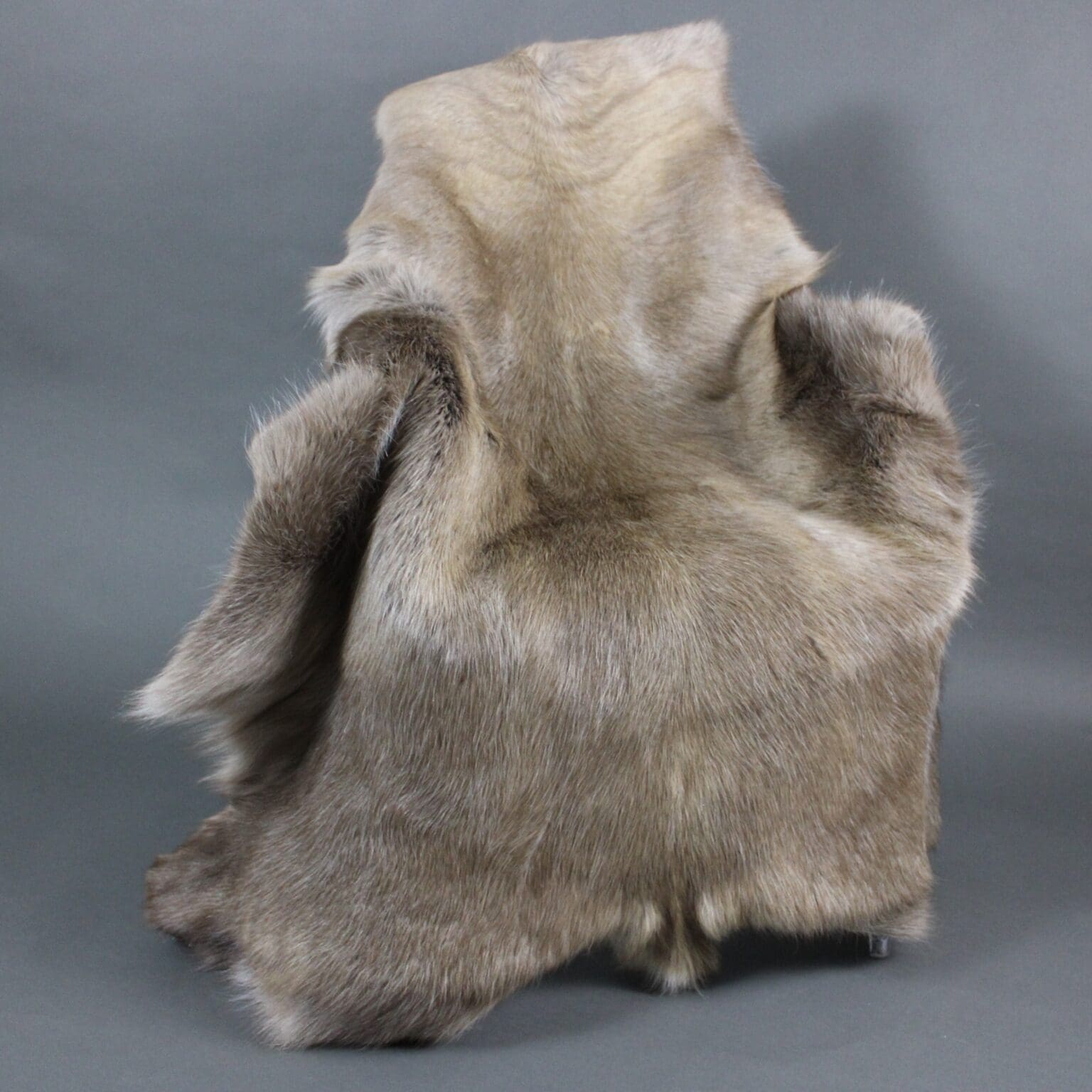X Large Reindeer Hide Rug R929 Hide Rugs